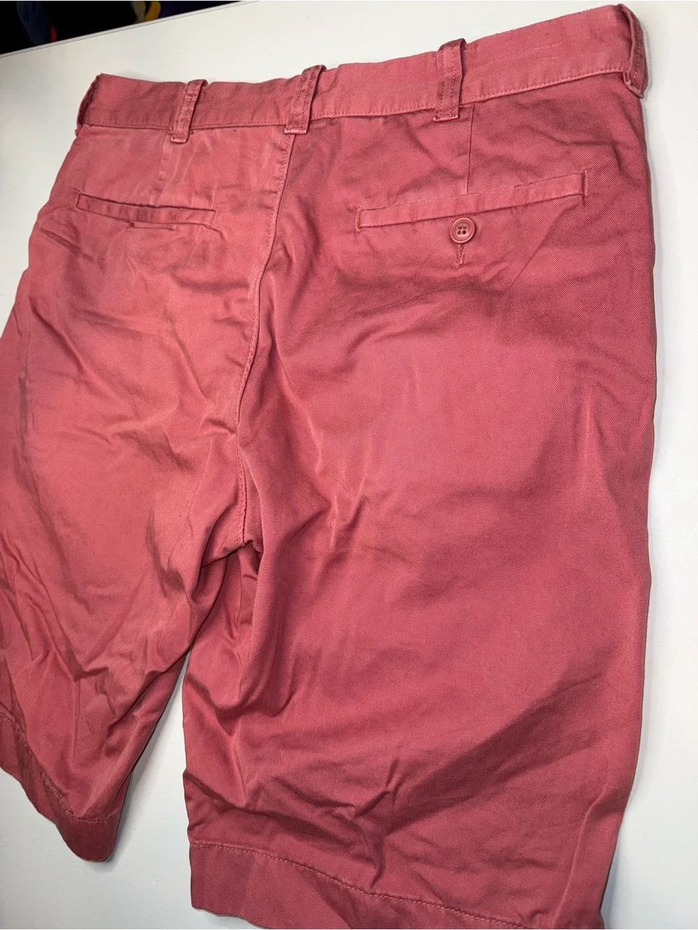 J. Crew Men's Stanton Coral/Red Flat Front 11” Inseam Chino Shorts, Size 31